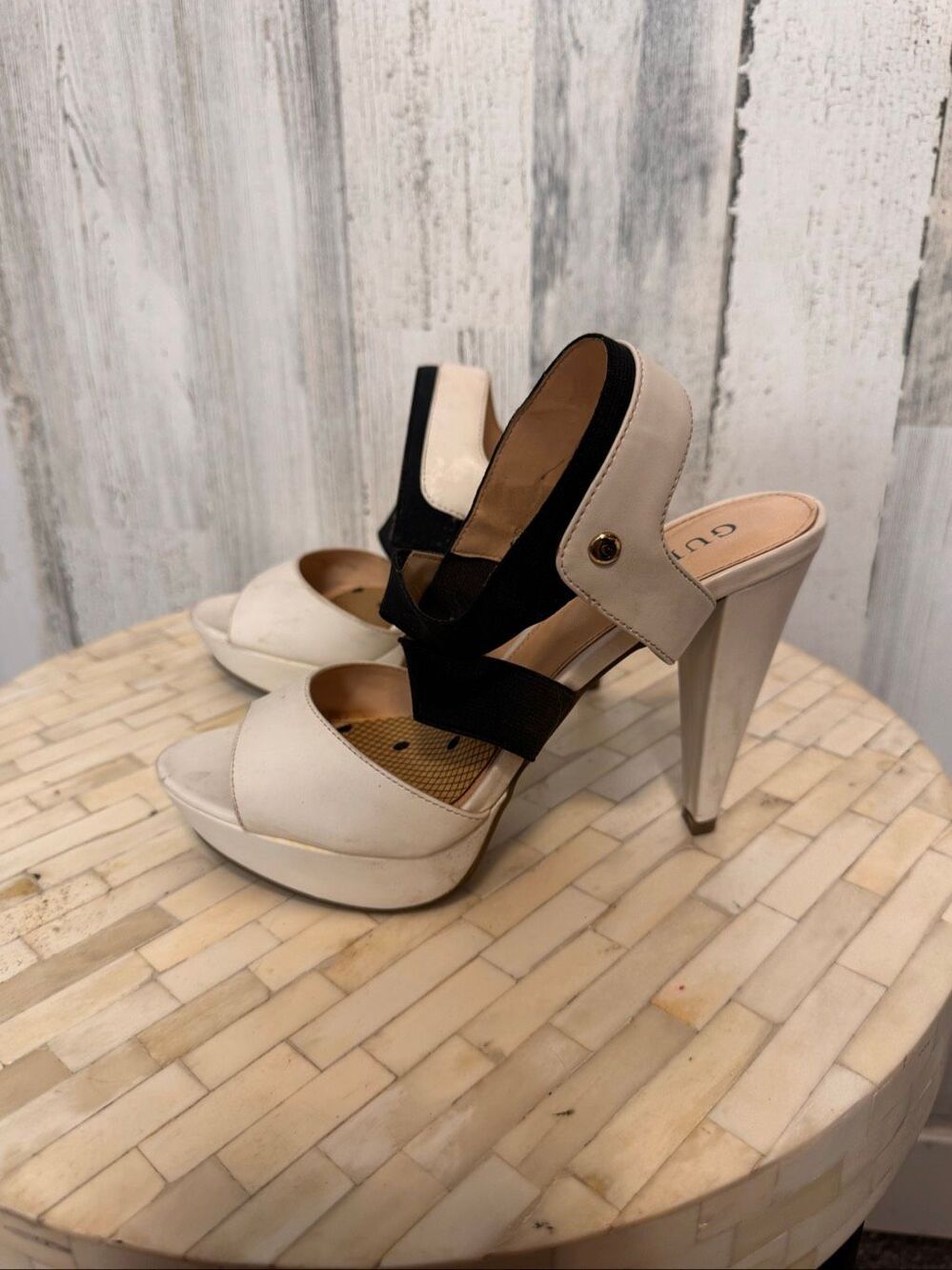 GUESS White Black Platform Stiletto Heels Womens 8.5 M Open Toe Elastic Sandals